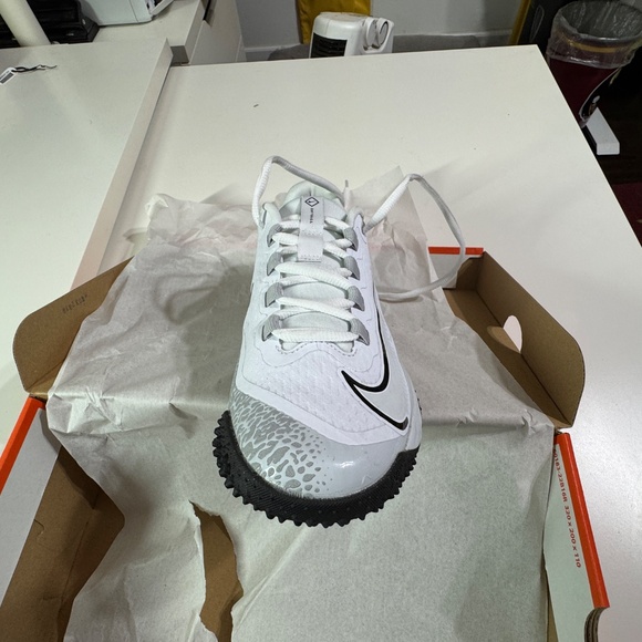 Nike Alpha Huarache Elite 4 TF Low Black White Platinum Women Size 7 Worn 2x - Picture 8 of 15